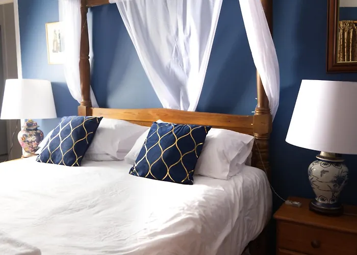 Le Des Violettes * Ger (Manche)